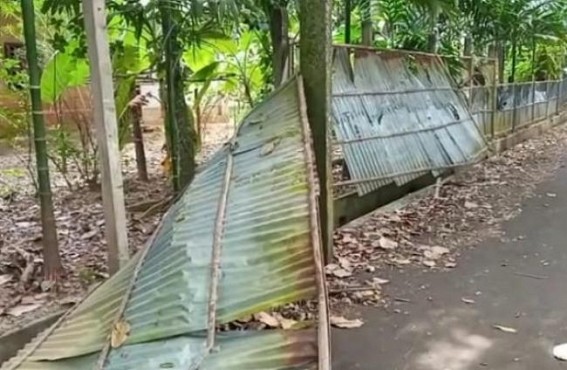 BJP miscreants organized attacks on Blood Donation Camp, vandalized CPI-M Belonia Divisional secretary Tapas Dutta’s house BJP miscreants organized attacks on Blood Donation Camp, vandalized CPI-M Belonia Divisional secretary Tapas Dutta’s house